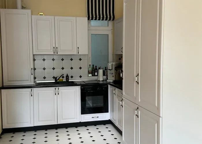 Charming & Lovely Apartment Downtown