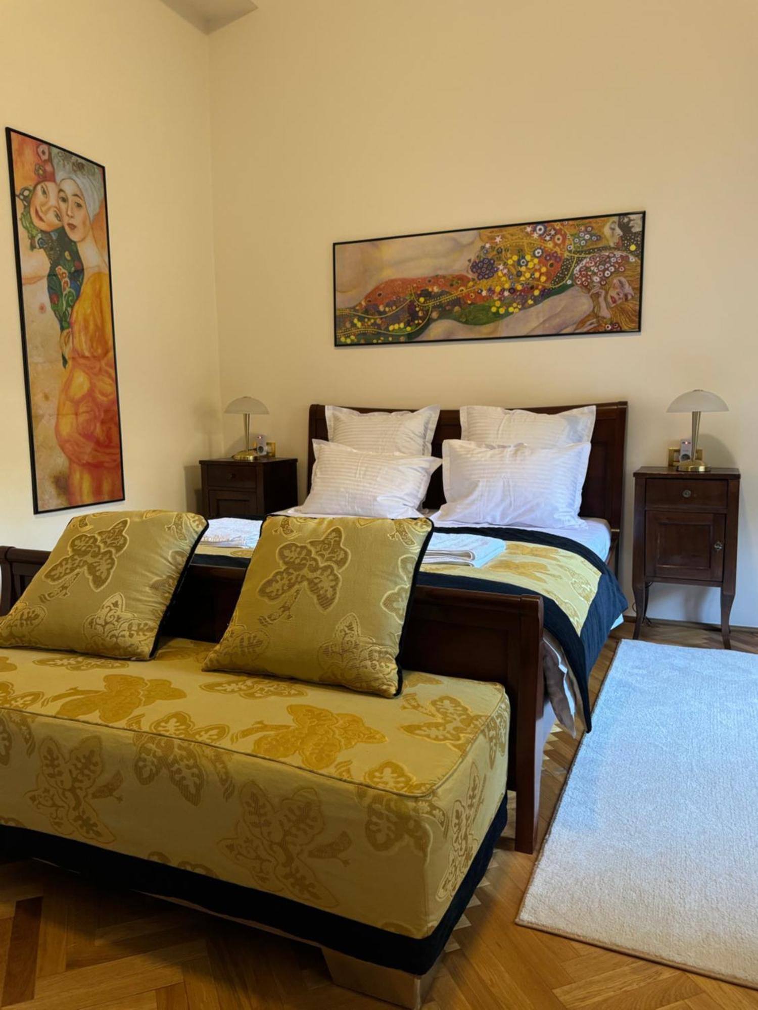 Apartment Charming & Lovely Downtown Timisoara